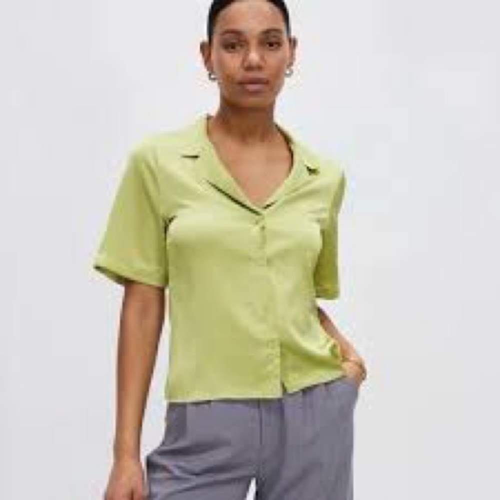 Abercrombie & Fitch Lime Button-Down Shirt